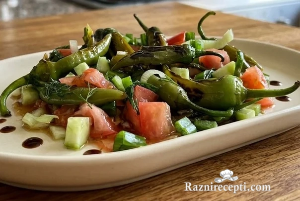 Apetitka salata sa ljutim papričicama