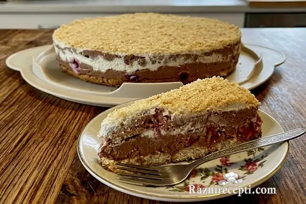 Krem keks torta sa jagodama